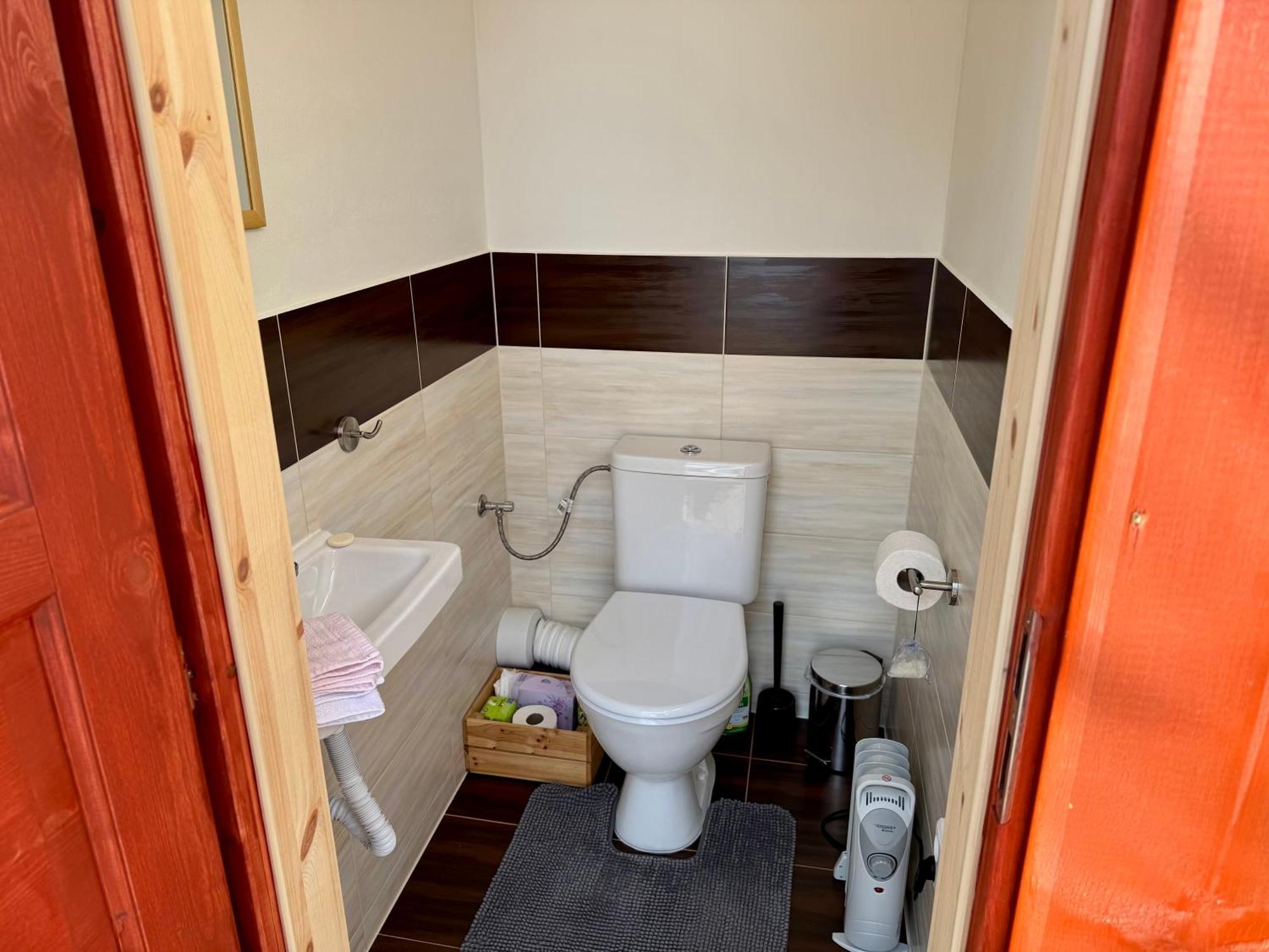 Krabicka K74 Hotell Jablonné v Podještědí Exteriör bild